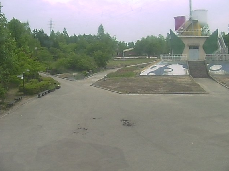 砺波チューリップ公園・五連揚水水車ライブカメラ/富山県砺波市