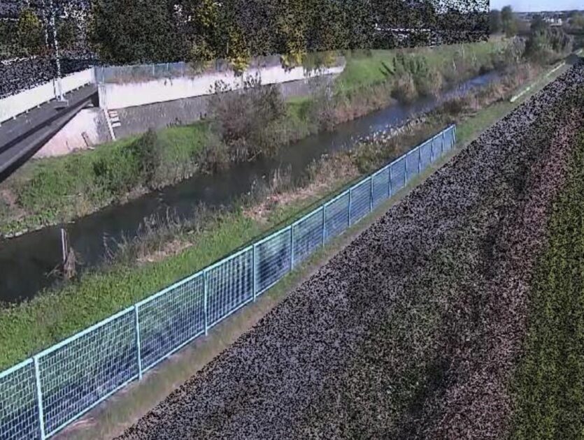 目久尻川・寒川橋 ライブカメラ/神奈川県寒川町