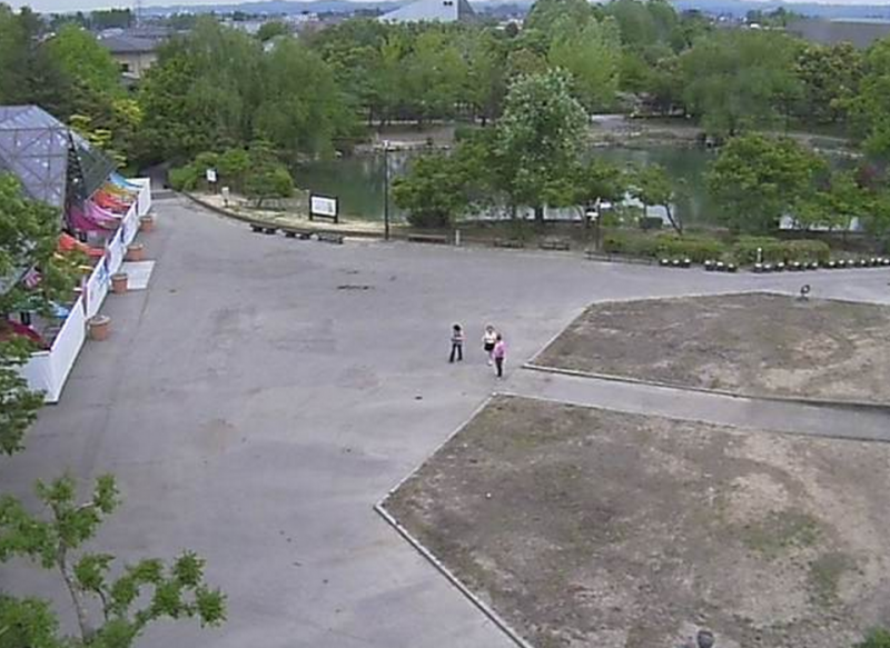 砺波チューリップ公園パノラマテラスライブカメラ/富山県砺波市