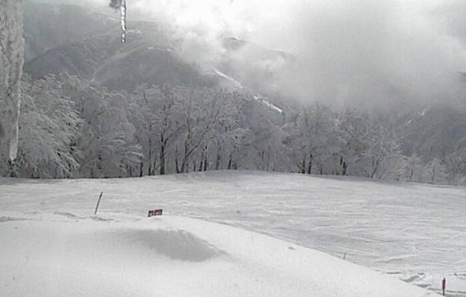 立山山麓スキー場(山頂から南側)ライブカメラ/富山県富山市