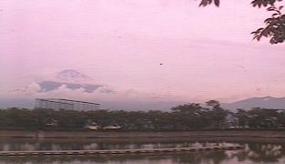 東山湖から見える富士山ライブカメラと雨雲レーダー/静岡県御殿場市