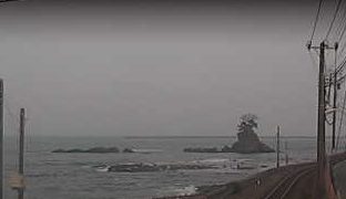 雨晴海岸から見える女岩・富山湾ライブカメラと雨雲レーダー/富山県高岡市