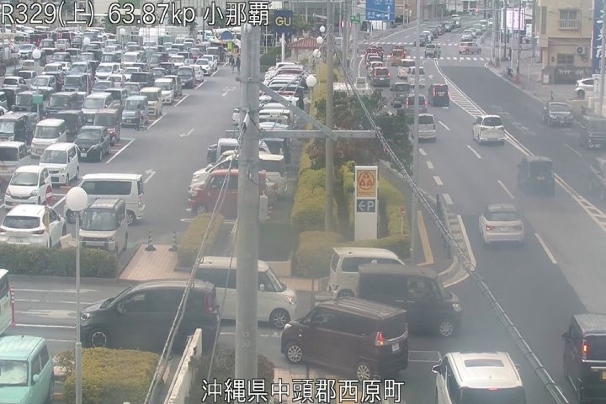 国道329号・小那覇 ライブカメラ/沖縄県西原町