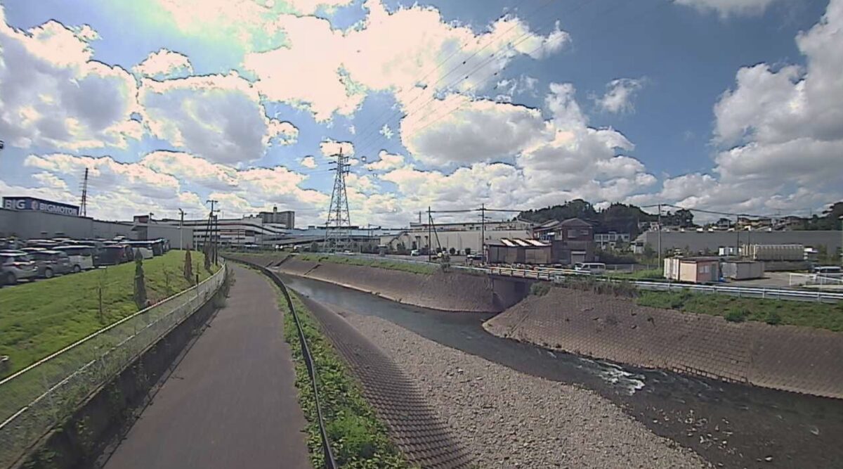 神奈川県横浜市瀬谷区のライブカメラ一覧・雨雲レーダー・天気予報