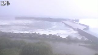 諏訪之瀬島（切石港） ライブカメラと雨雲レーダー/鹿児島県十島村