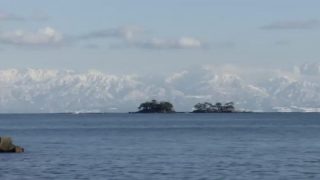 虻が島越しの立山連峰 ライブカメラと雨雲レーダー/富山県氷見市
